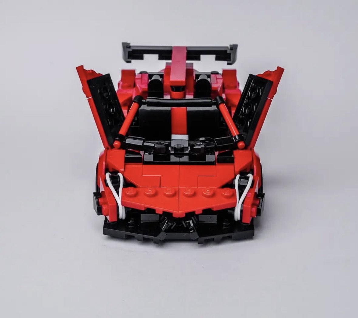 INSTRUCTIONS- Lamborghini Veneno Roadster White Inspired